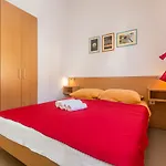 Mirica Apartamento Baška